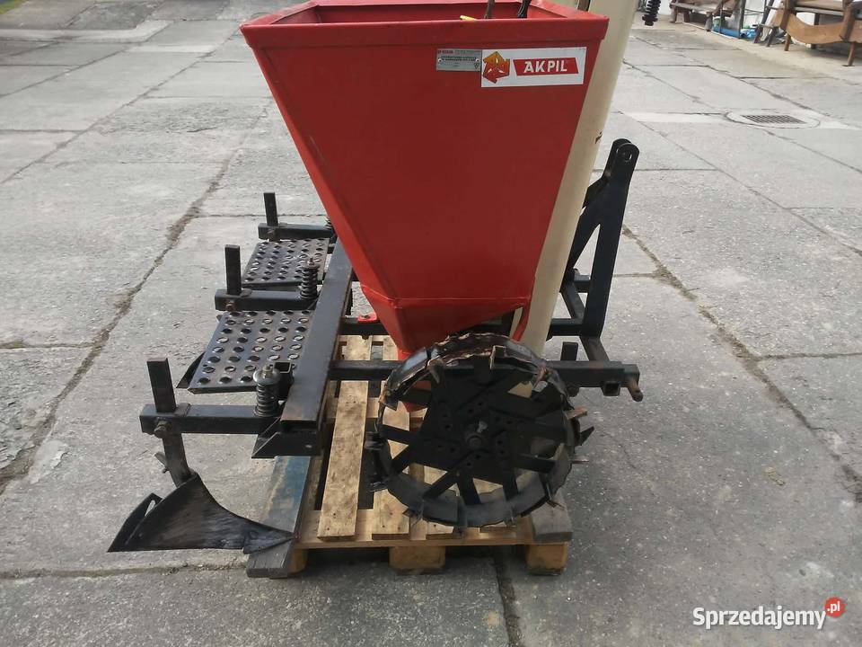 sadzarka do ziemniaków AKPIL dwurzędowa mało Siewniki i sadzarki małopolskie Wolbrom sprzedam