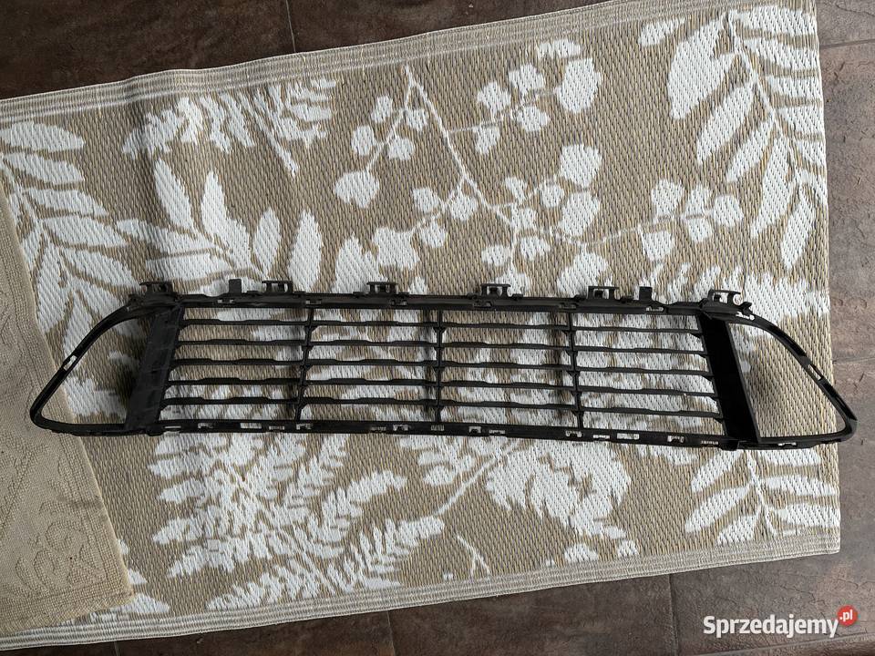 KRATKA ZDERZAKA ATRAPA PRZEDNIA BMW X1 F48 Szadek