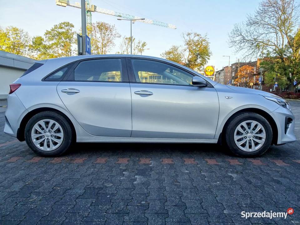 Kia Ceed III 10 TGDI 63 pierwsza rejestracja Zarejestrowany w Polsce Warszawa