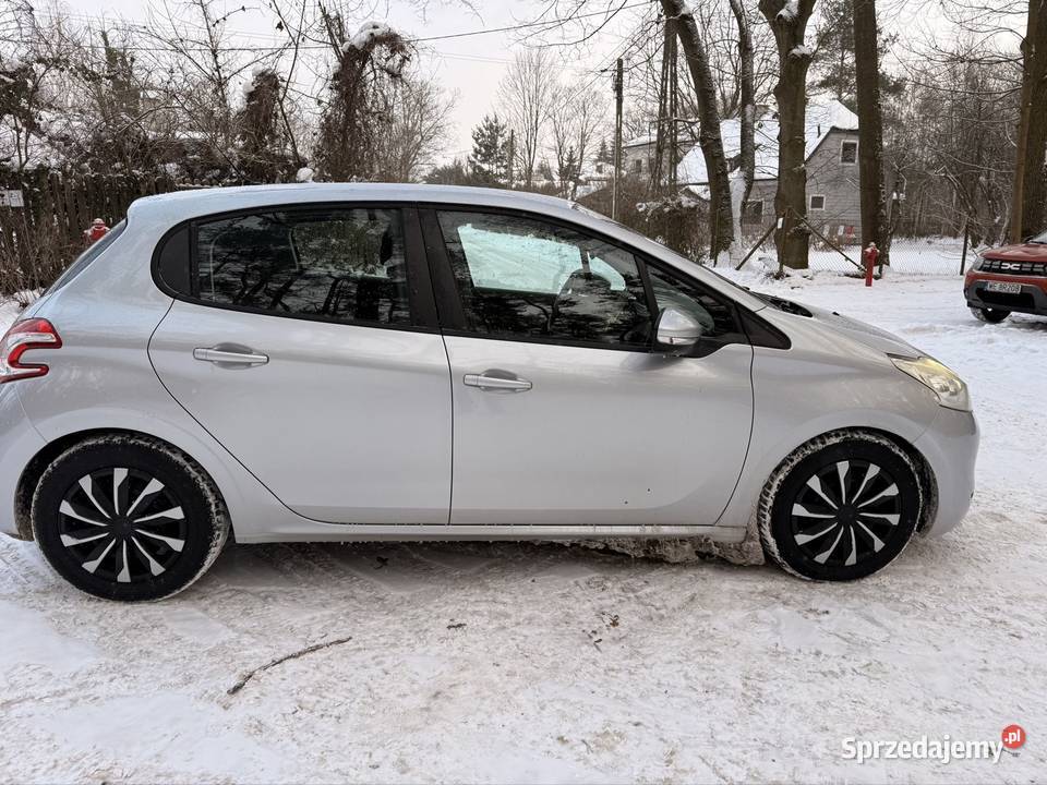 Peugeot 208 16 eHDI nawigacja Piaseczno