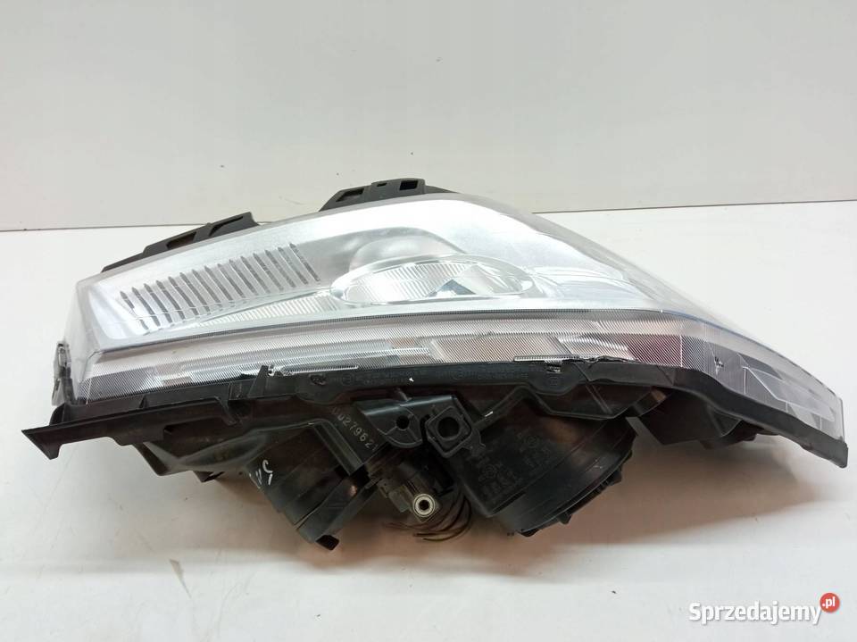 LAMPA PRZÓD PRAWA EU Renault Megane II 20022009 świętokrzyskie