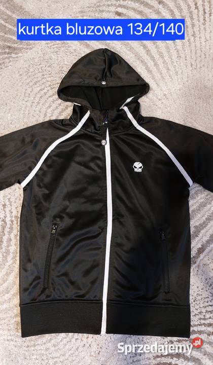 Bluza sportowa nowa Bluzy