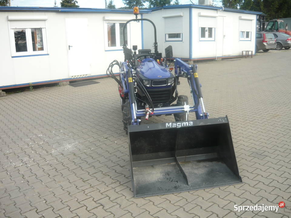 Minitraktorek Farmtrac 26 z ładowaczem Solis sprzedam
