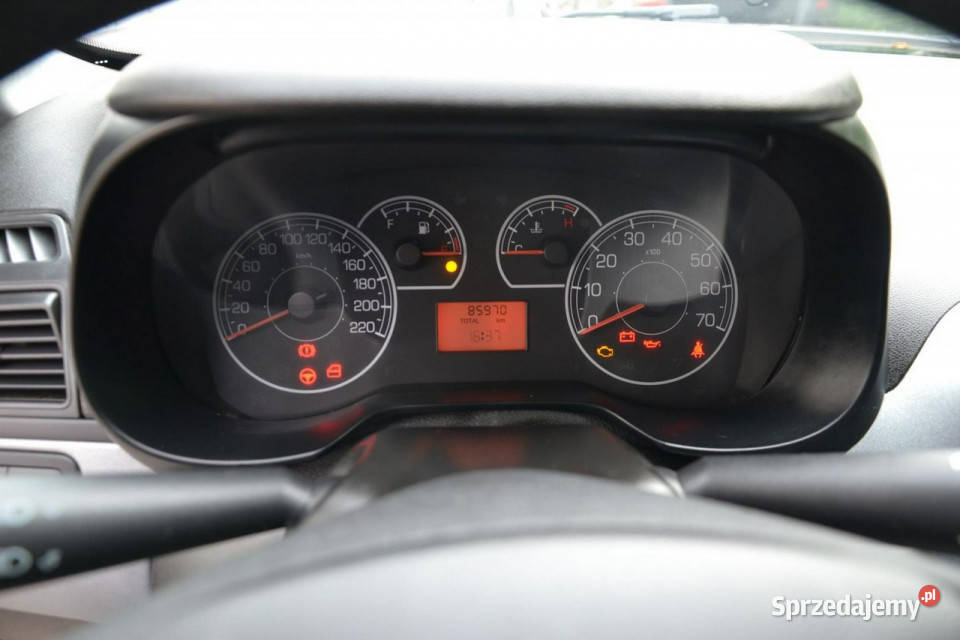 Fiat Grande Punto 12 benzyna 70 NISKI PRZEBIEG małopolskie