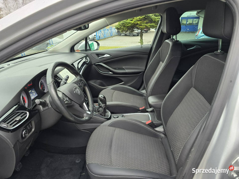 Opel Astra Pełny swerwis ASO Opel Innovation K Astra Ustroń sprzedam
