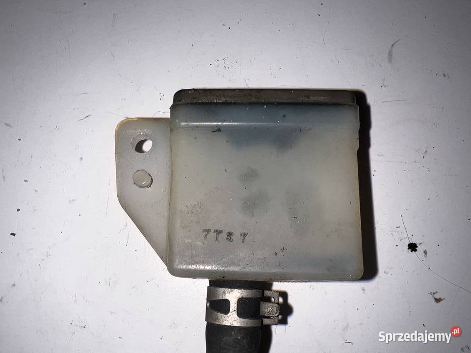 zbiorniczek płynu hamulcowego Suzuki GSXR 600