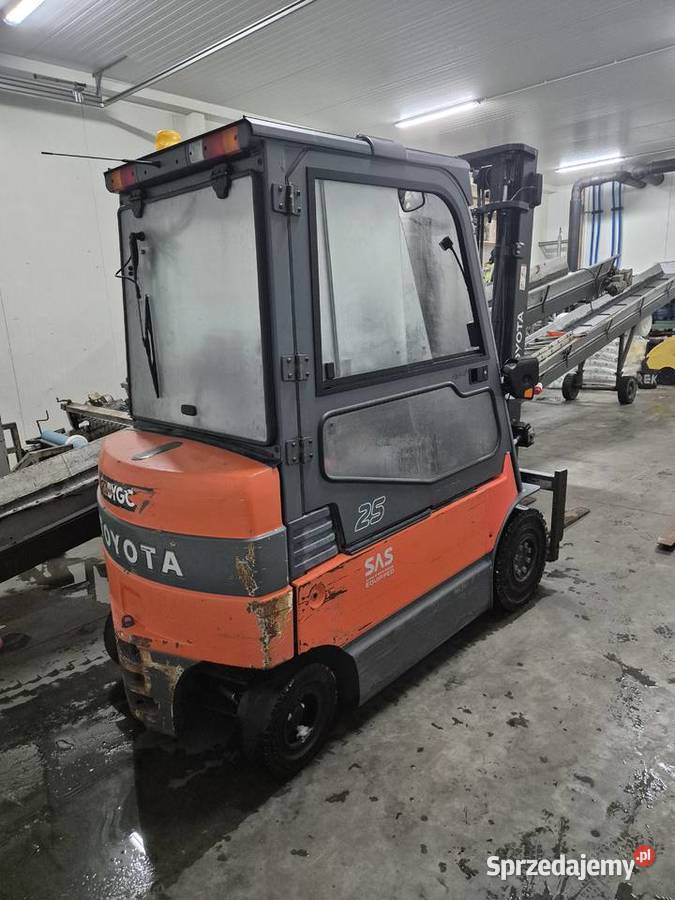 Wózek widłowy Toyota 7FBMF25 elektryczny Szańków sprzedam