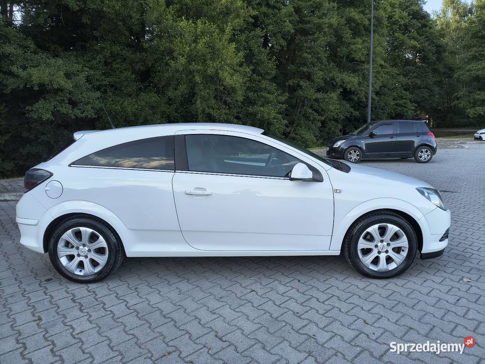Opel Astra GTC 2009 16 stan wzorowy benzyna Astra świętokrzyskie Kielce