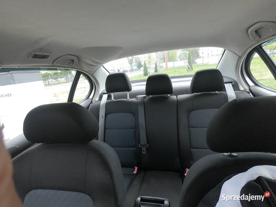 Seat Toledo 2 16 Benzyna 2002r srebrny łódzkie