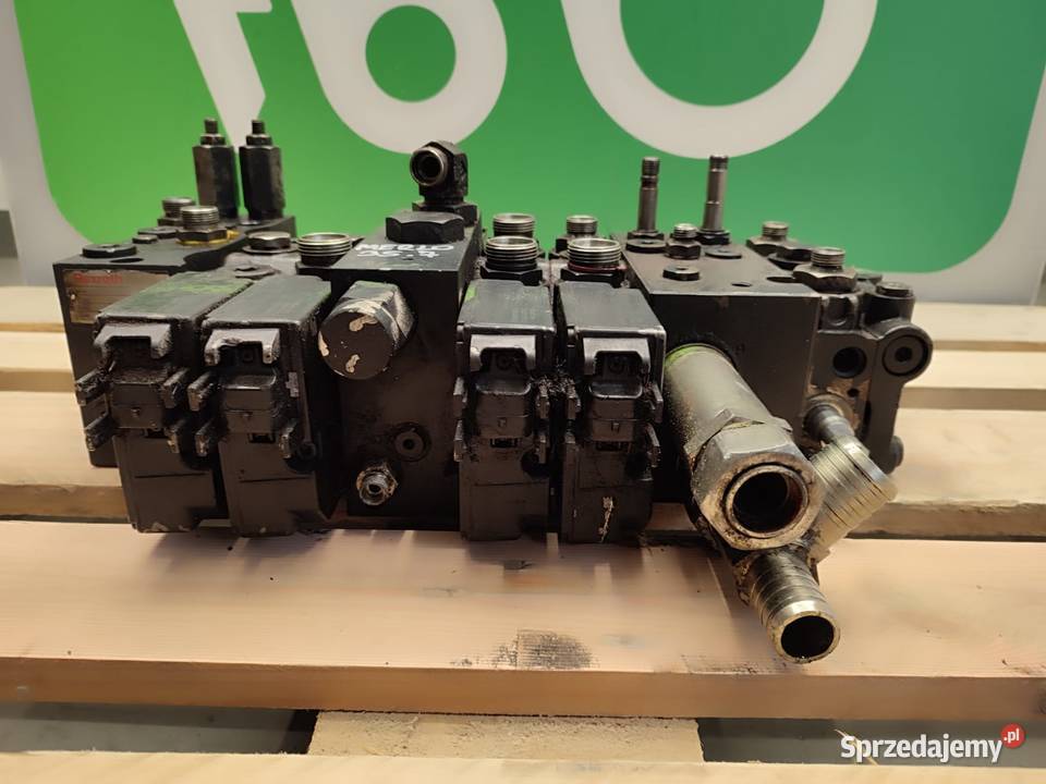 Rozdzielacz hydrauliczny R930055009 Merlo P357 Wilkowo