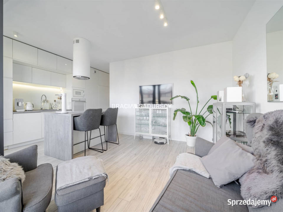 Mieszkanie Kraków Czerwone Maki 65m2 4 pokojowe Liczba pokoi 4 sprzedam