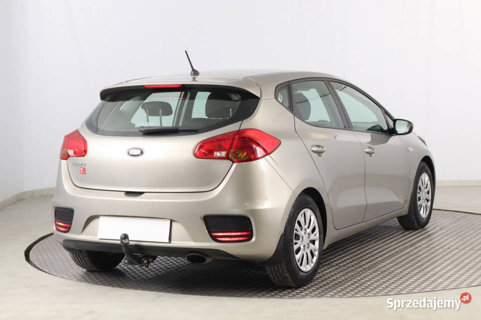 Kia Ceed 14 CVVT ABS