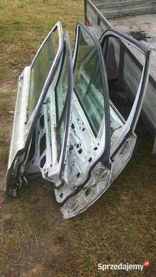 Drzwi mercedes 190 4 sztuki osobowe Giżycko