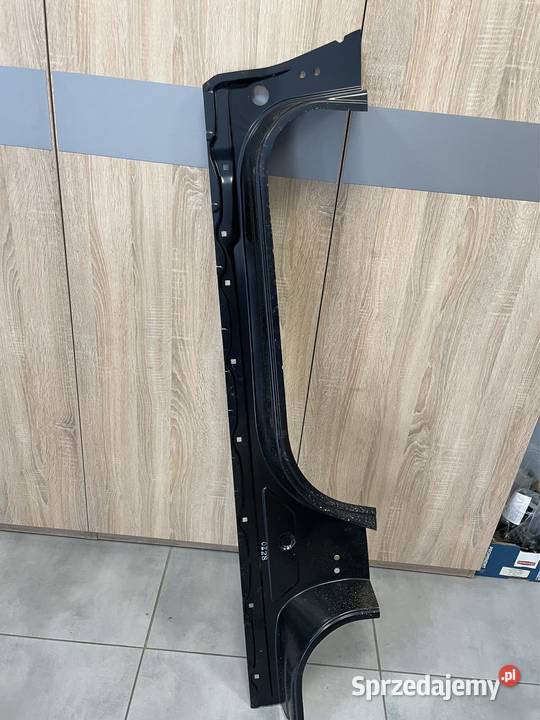 Honda Hr V II 16 poszycie progu prawa strona R Części