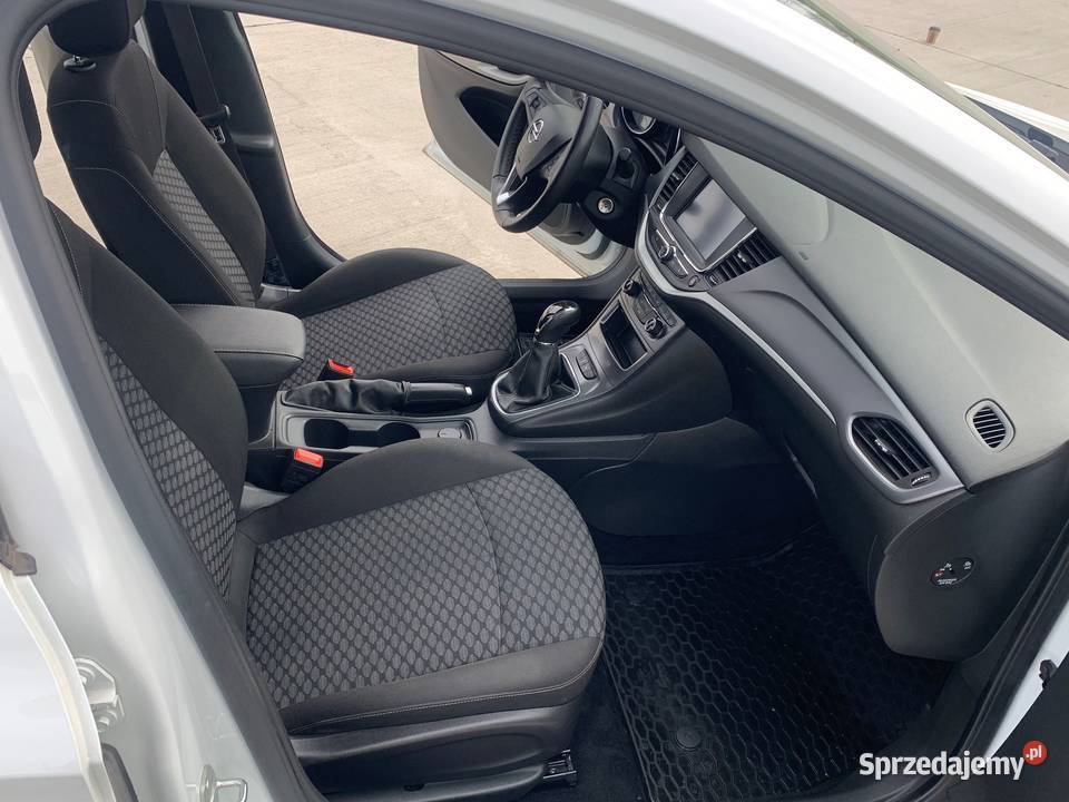 Opel Astra K Hatchback 5d 14 Turbo 125 92kW 2019 125KM