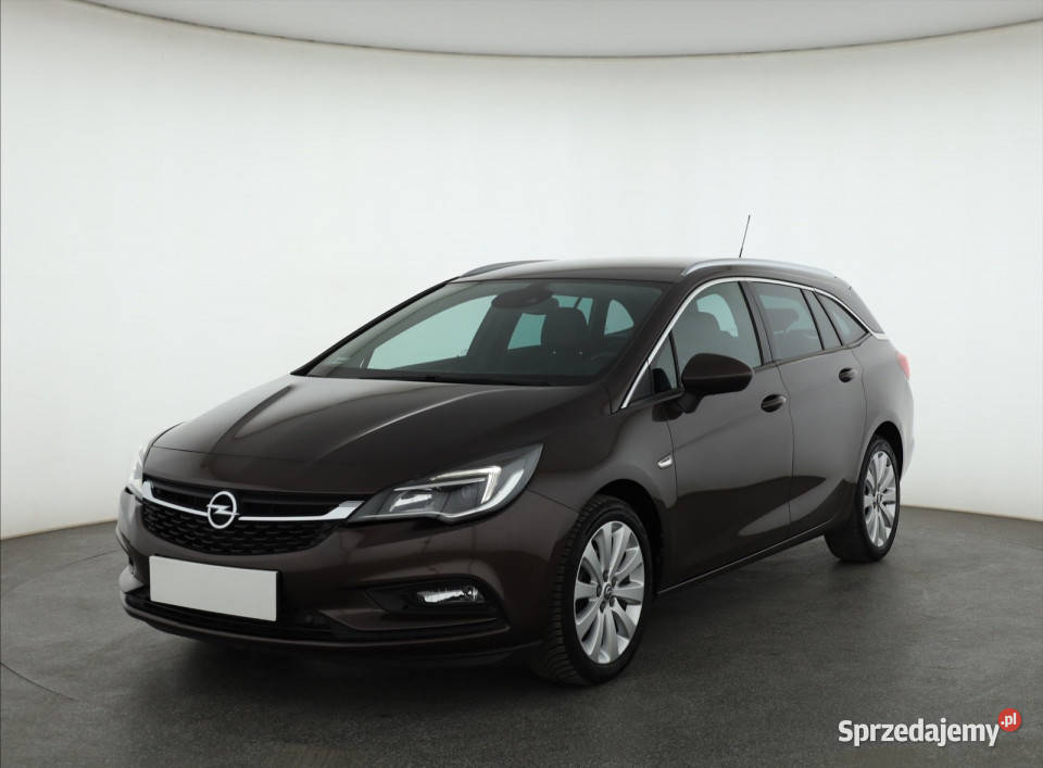 Opel Astra 14 T gniazdo USB sprzedam