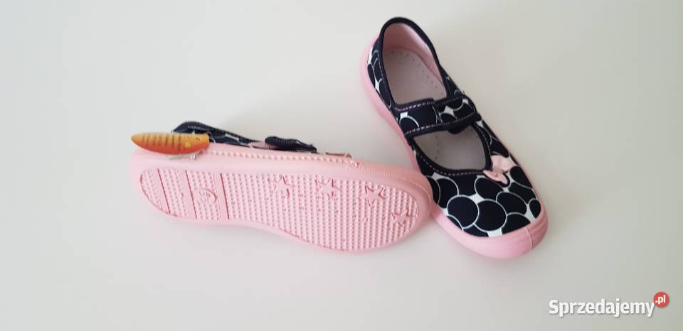 Nowe kapcie viggami buty 33 dziewczęce z różową Warszawa sprzedam