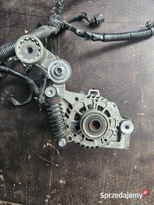 KIA HYUNDAI 16 ALTERNATOR 373002U200 D4FE