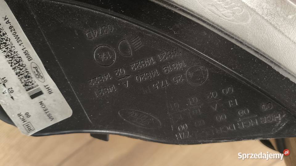 Reflektor prawy Lampa prawa Przód Ford Focus MK3