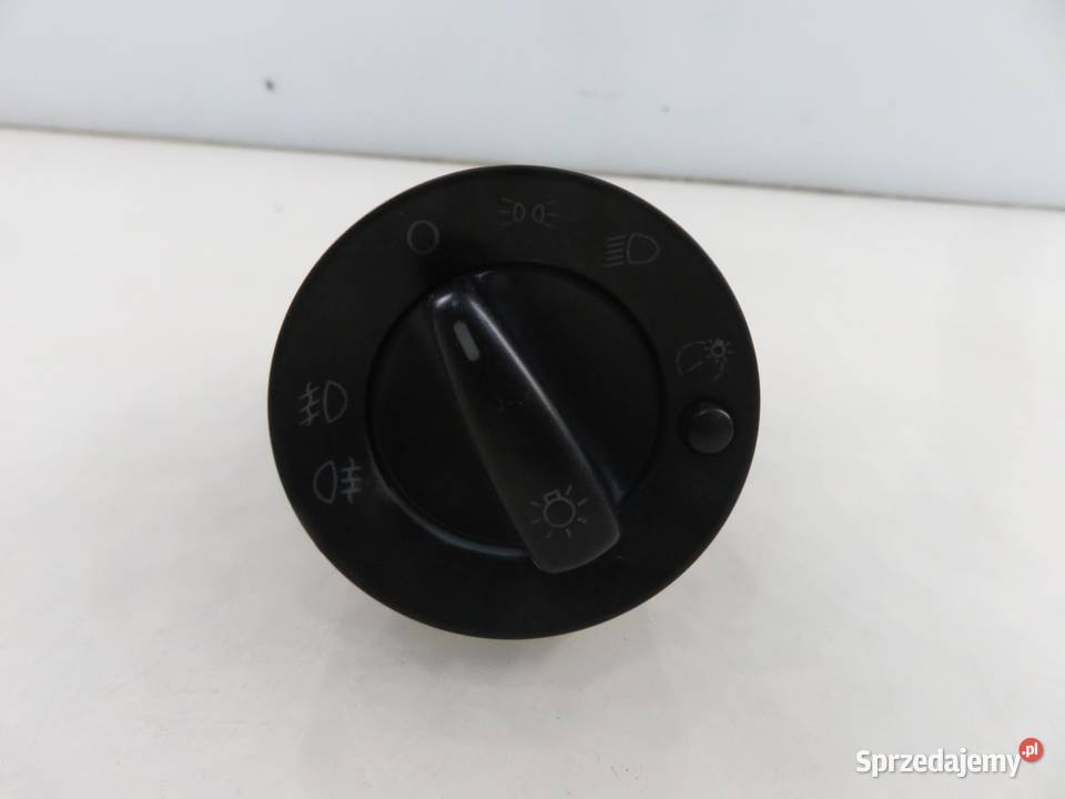 WŁĄCZNIK ŚWIATEŁ SKODA OCTAVIA I 1U0941531A osobowe