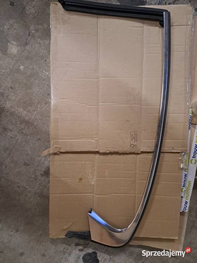 Listwa drzwi Chrom lewy tył Jaguar Xe Zamienie