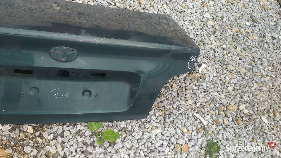 Toyota avensis t22 sedan 1998 2000 2001 klapa dolnośląskie Wrocław sprzedam