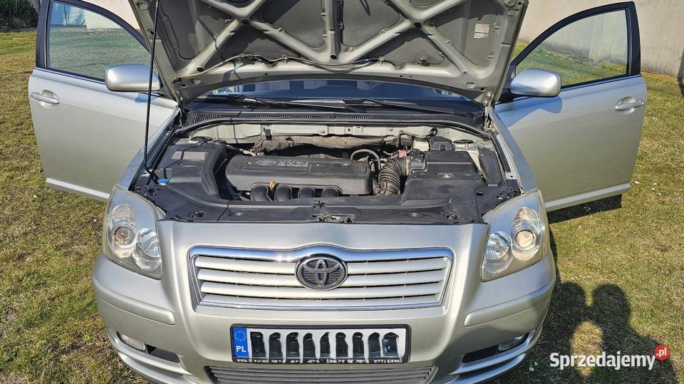 Toyota Avensis T25 sedan 18 Benzyna 2004 Mietków