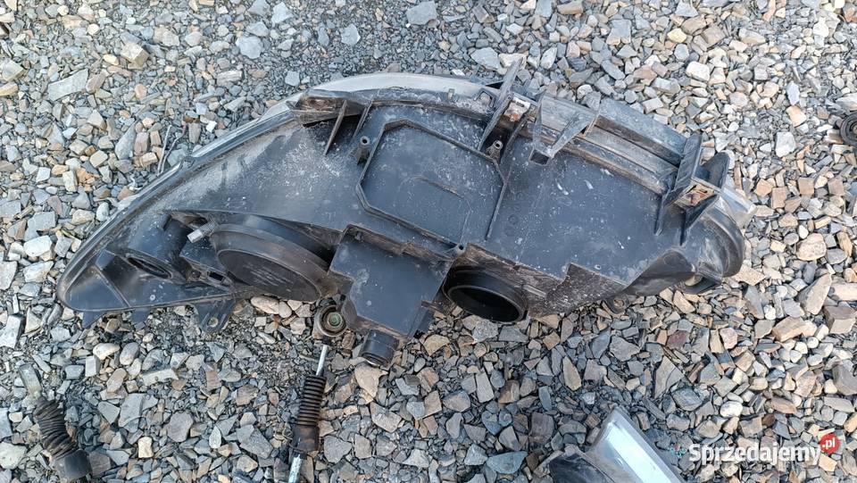 Lampa prawa przednia Peugeot 307 lift małopolskie Radłów sprzedam