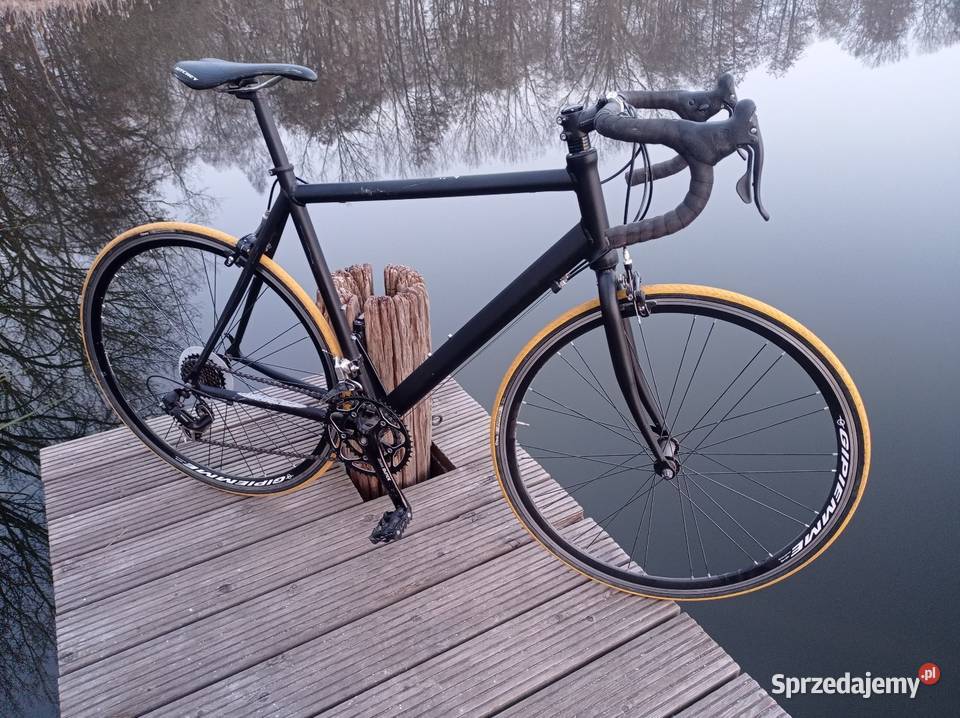 Rower szosowy kolarzówka Bełżec