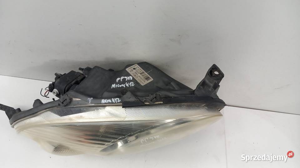 NISSAN MICRA K12 LAMPA PRZÓD PRAWA Zbierkowo