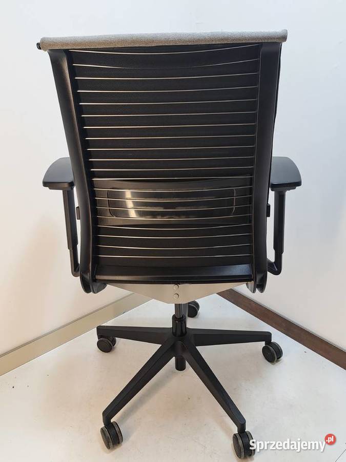 Fotel biurowy obrotowy Steelcase Think szary Biuro wielkopolskie sprzedam
