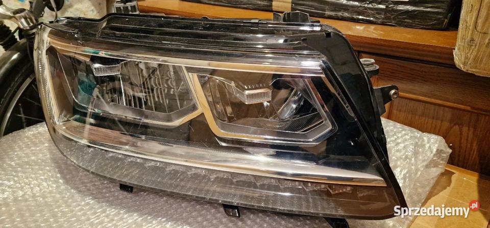 Lampa przednia VW Tiguan II PRAWE Gliwice