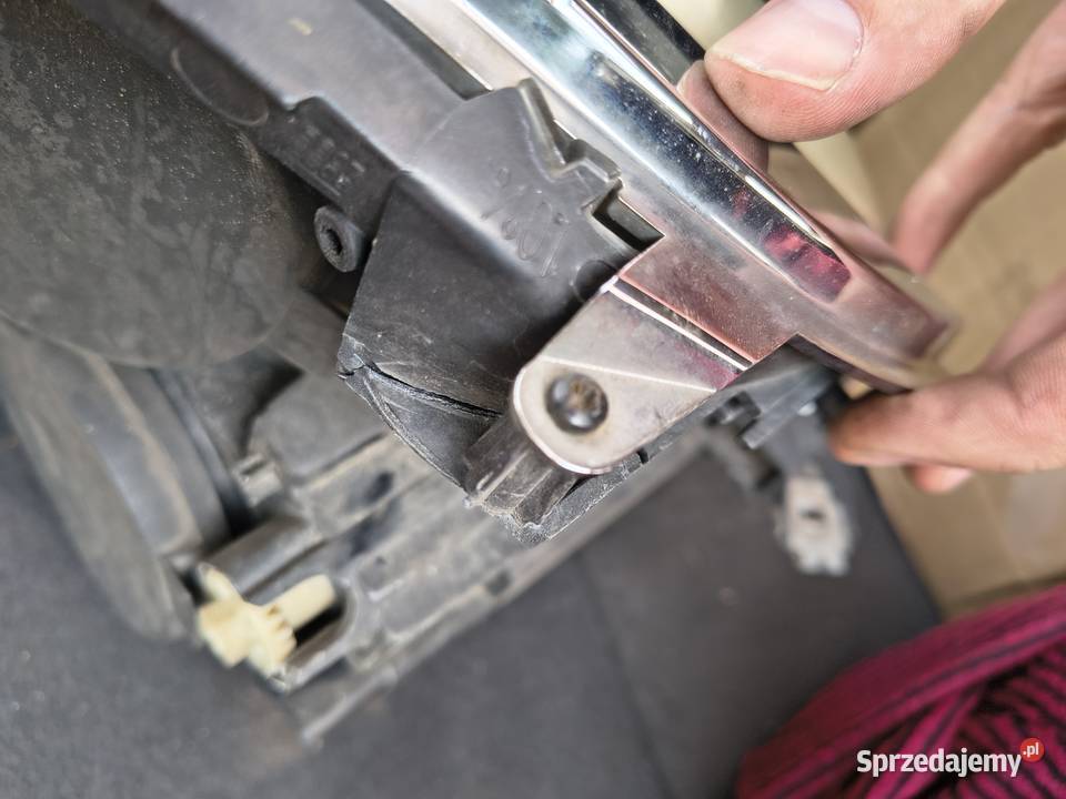 Lampa lewa Alfa Romeo MiTo przód Tadzin