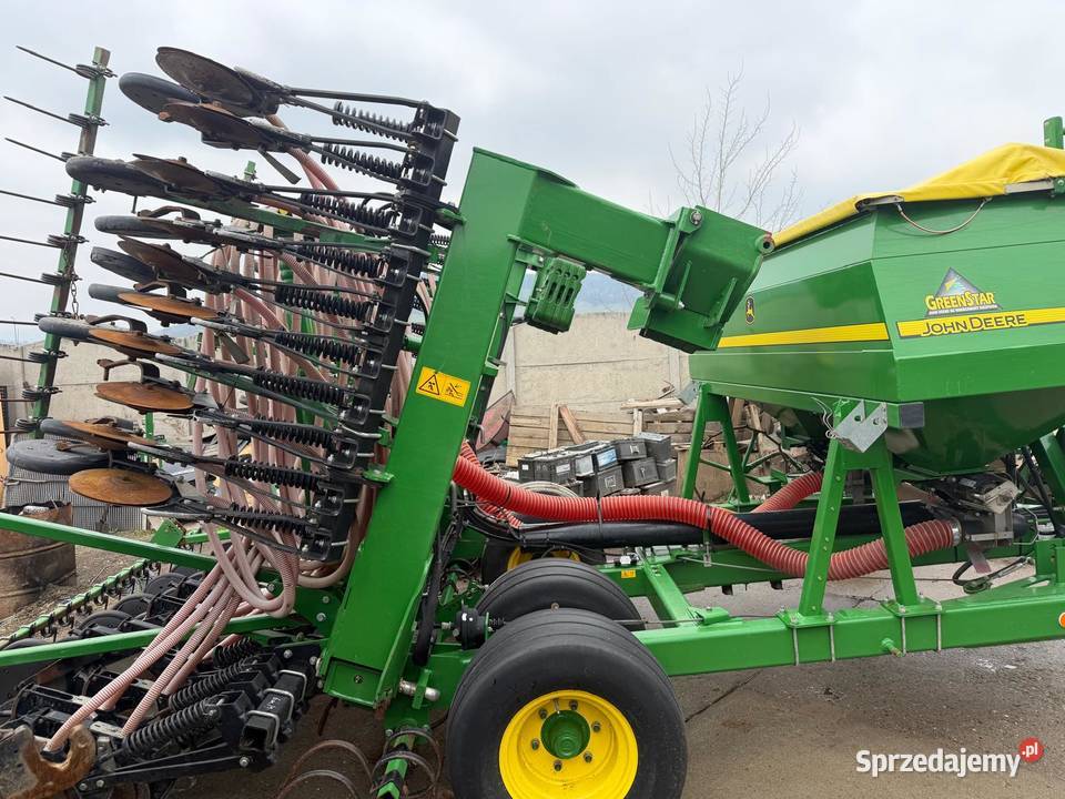Siewnik zbożowy John Deere 740A Maszyny rolnicze dolnośląskie Nowa Ruda