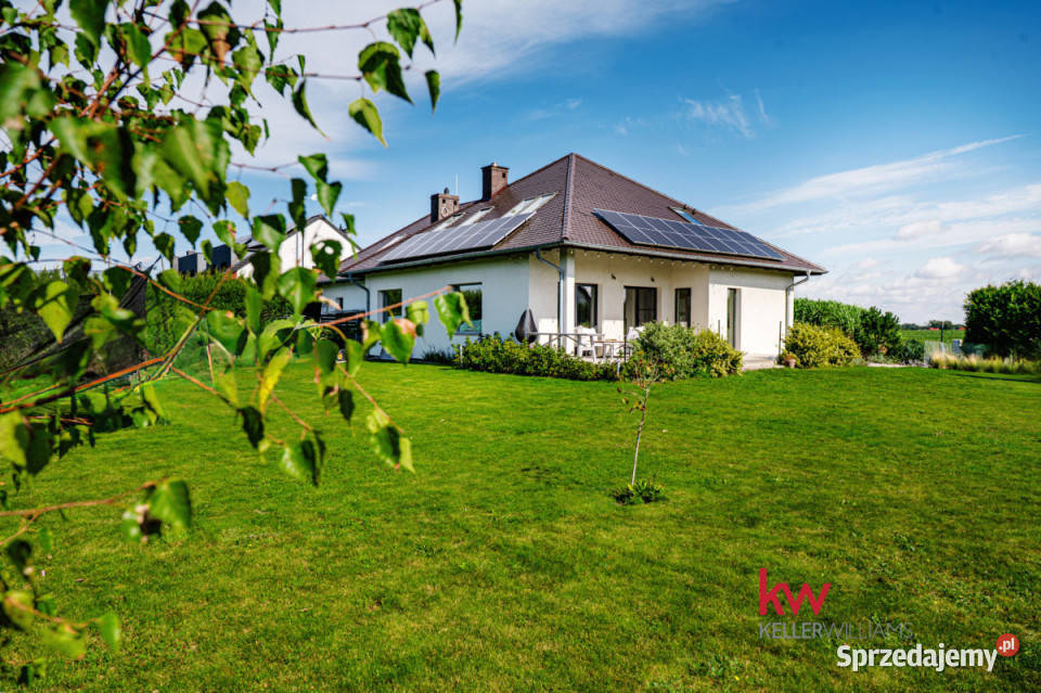 Dom wolnostojący 300m2 Mrowino
