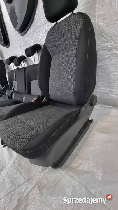 OPEL INSIGNIA B KOMBI FOTELE KANAPA BOCZKI