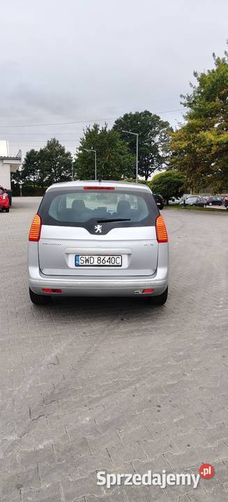 Peugot 5008 16 benzyna mały przebieg Samochody osobowe Syrynia