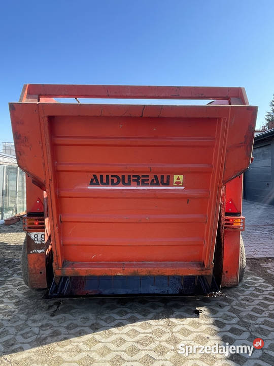 Ścielarka do słomy Zadawarka kiszonki AUDUREAU lubelskie Mełgiew