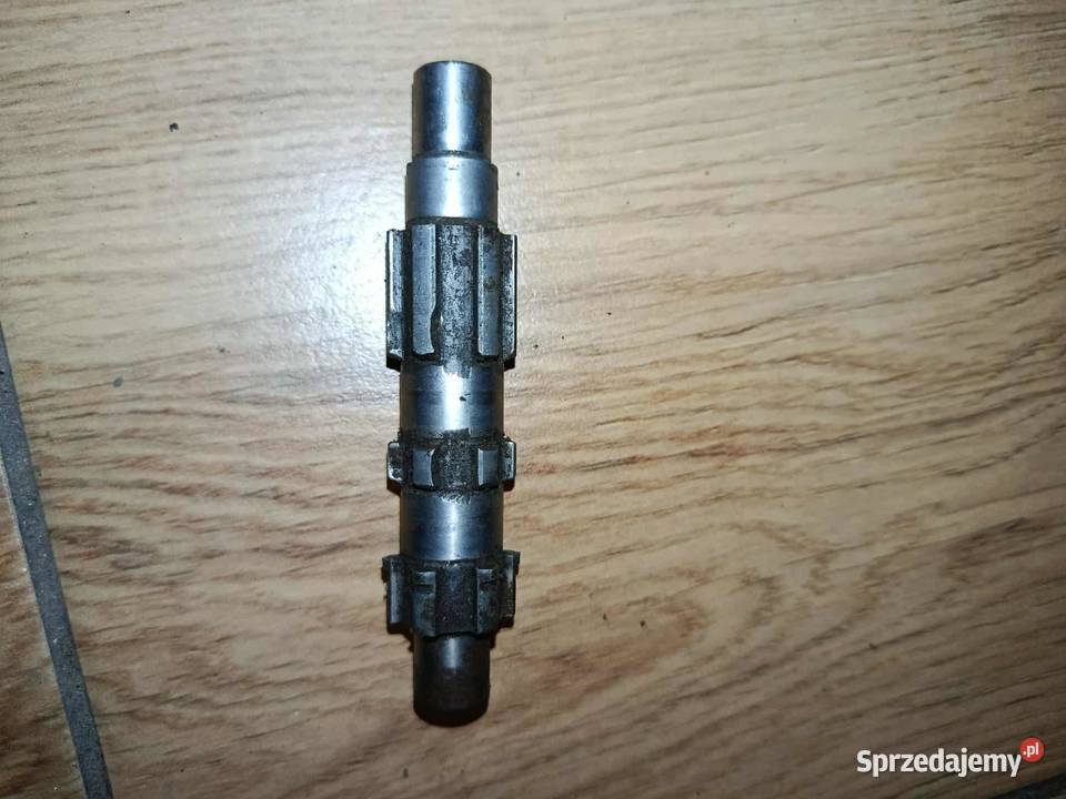 Wałek pośredni WSK Hrubieszów sprzedam