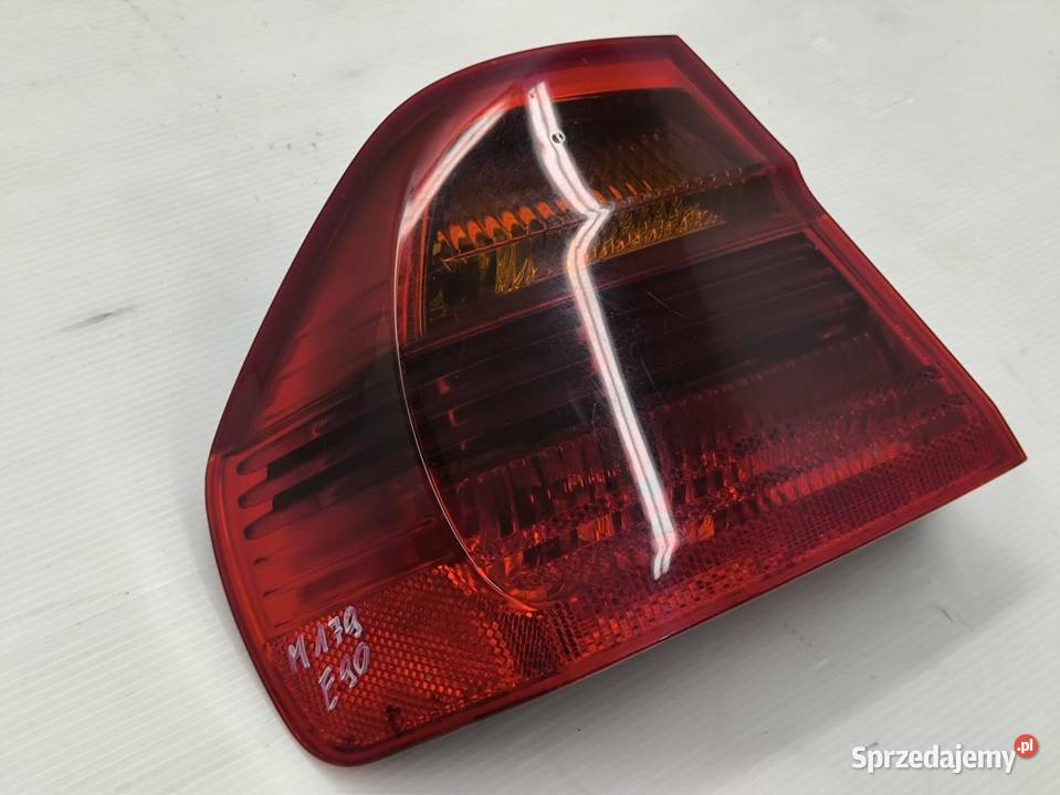 LAMPA PRAWY TYŁ BMW E90 20D 6937457 osobowe Lampy cofania sprzedam