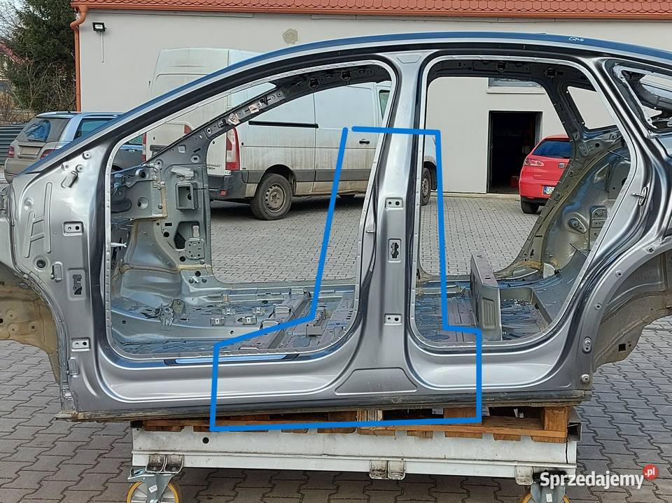 Audi Q4 ETRON 89A 89E SŁUPEK ŚRODKOWY LEWY szary osobowe