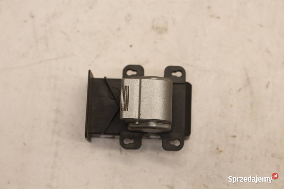 HONDA FRV PRZEŁĄCZNIK SZYB PRAWY TYŁ M20783 5PIN osobowe Prochowice