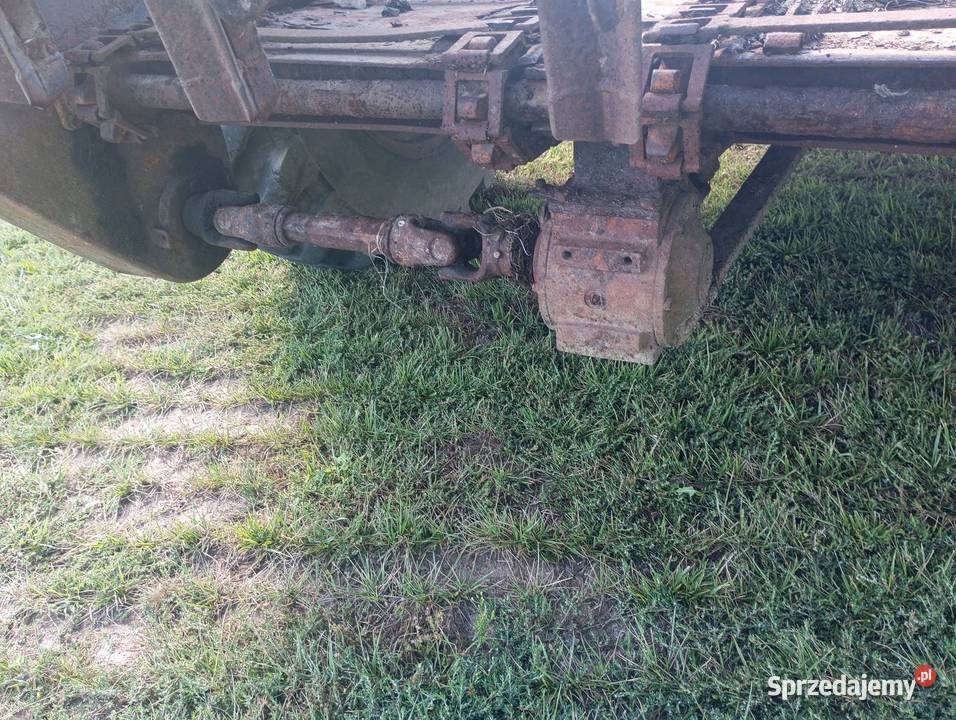 Rozrzutnik obornika Rozrzutniki obornika Buk