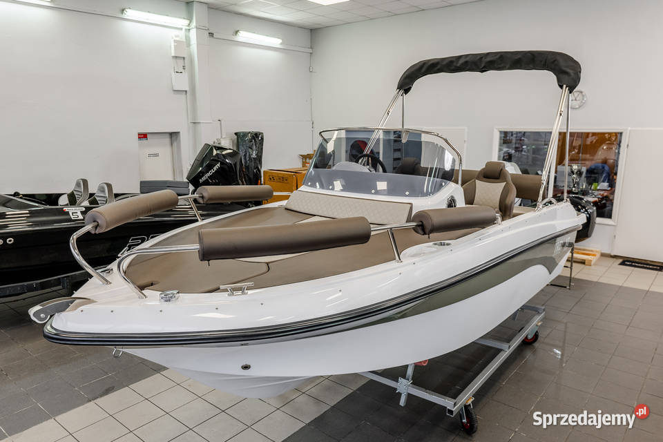 ŁÓDZ MOTOROWA KABINOWA TRIDENT 530 SUNDECK