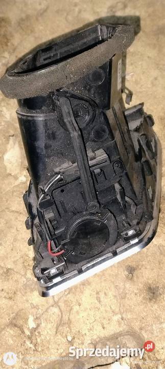 Kratka nadmuchu konsoli prawa Audi A5 8t Lubin