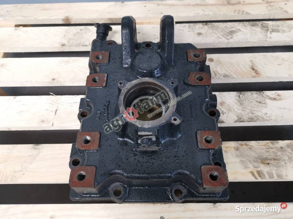 Obudowa WOM Holland T6070 T7170 TS130A Byków sprzedam