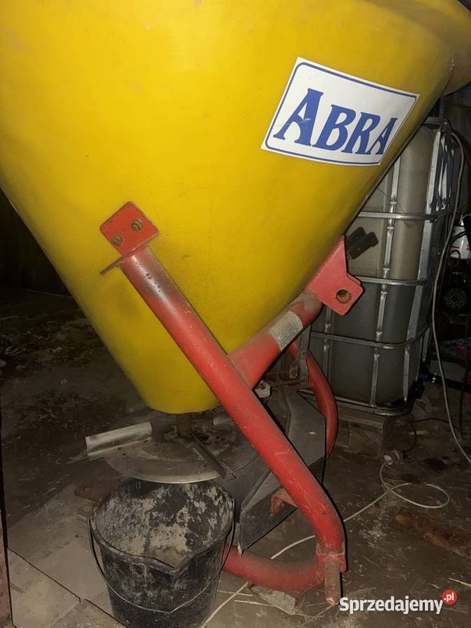 Rozsiewacz lej 400l