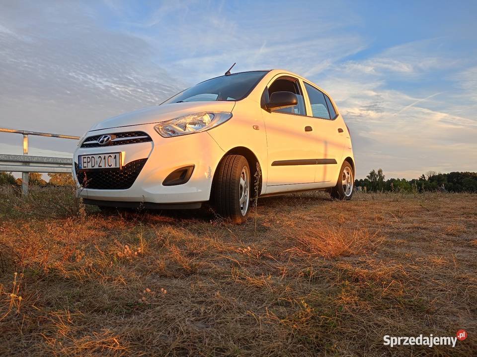 Hyundai i10 małe białe pędzidełko szuka nowego Pęczniew