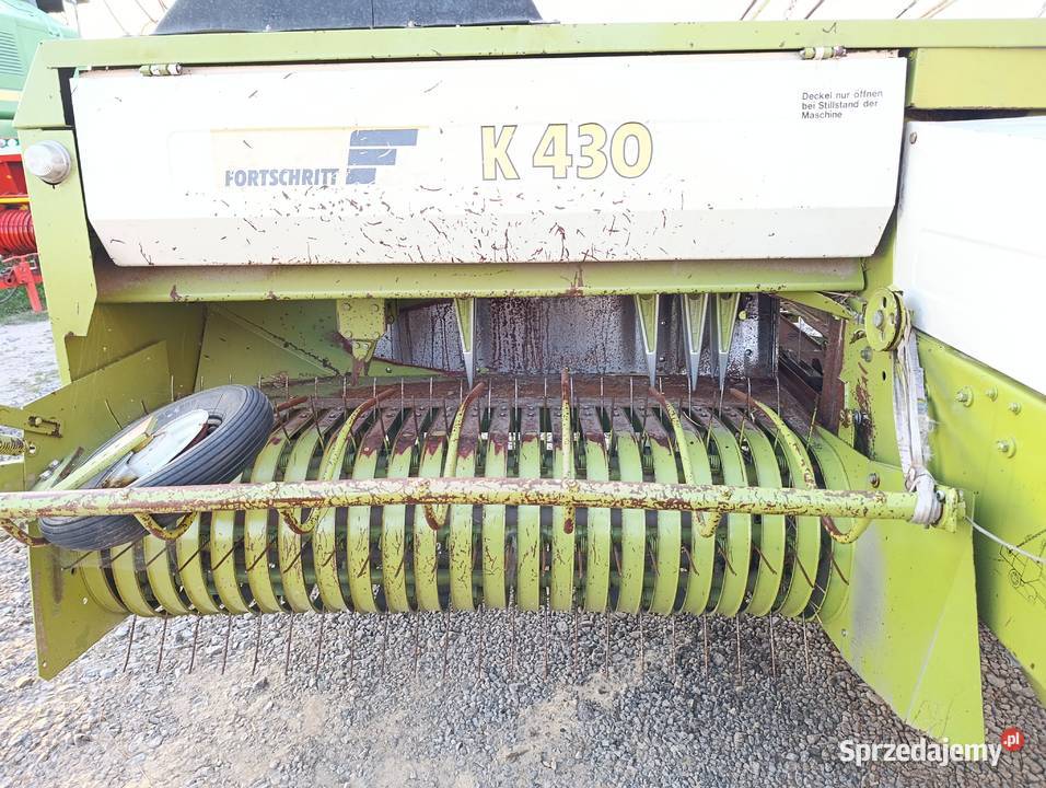 Prasa k430 Maszyny rolnicze Borki sprzedam