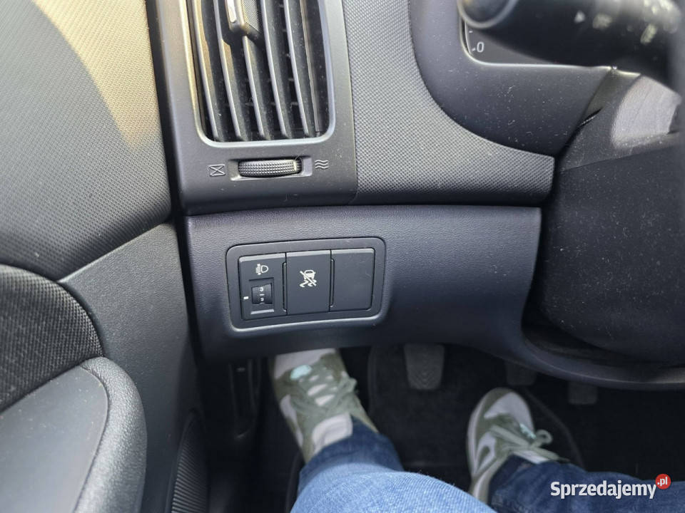 Hyundai i30 14 Benzyna 108 Dwa klucze Dwa aluminiowe felgi Słupsk